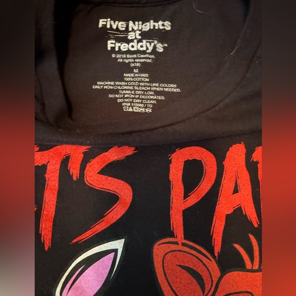 Bundle 2 Vintage Officially Licensed Men's Five Nights at Freddy’s Shirts,Mens M - Picture 4 of 11
